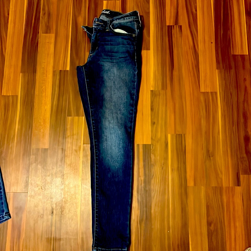 Size 4 universal thread denim jeans